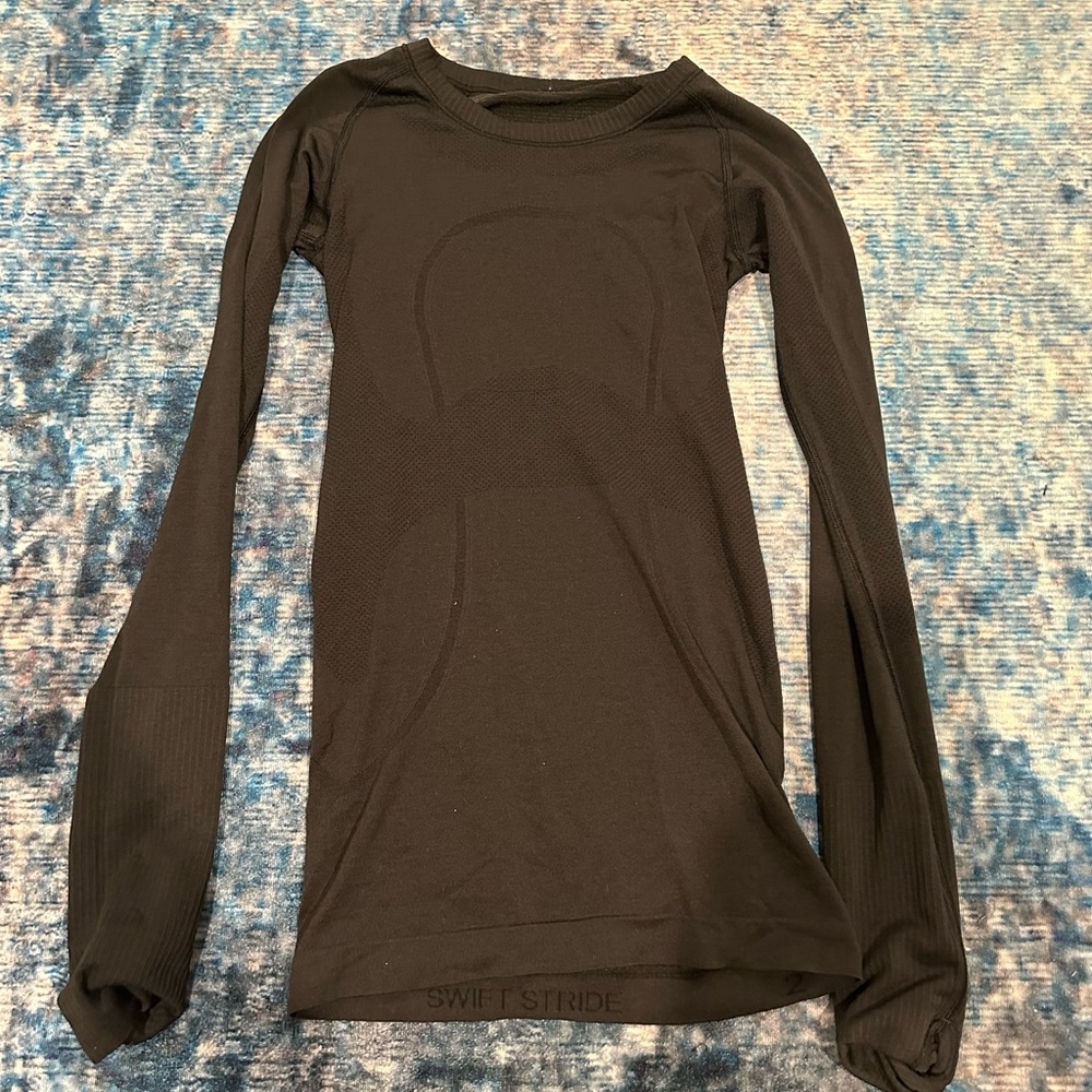 Lululemon Black Swiftly Tech Long Sleeve